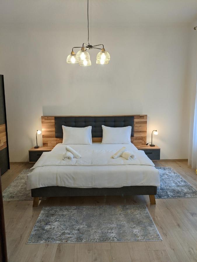 טימישוארה Flora Residence מראה חיצוני תמונה